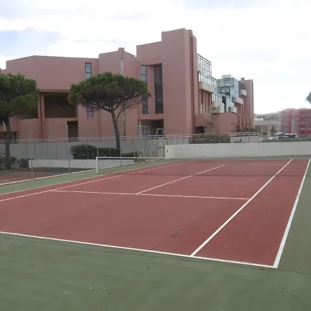 Apartment Magnifique 2 Pieces Renove Avec Terrasse Et Acces - Fr-1-472a-268 *