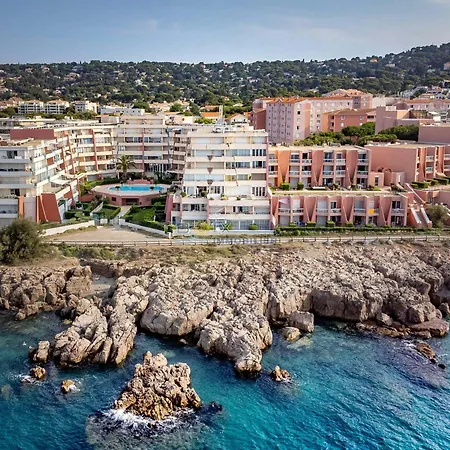 Apartment Magnifique T2 40m² Avec Terrasse, Acces Direct Et Piscine A - Fr-1-472a-268
