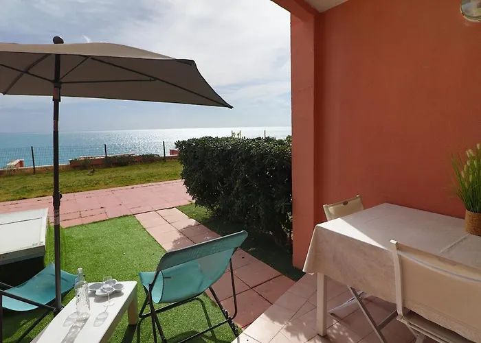 Magnifique 2 Pieces Renove Avec Terrasse Et Acces - Fr-1-472a-268