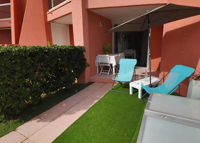 Magnifique 2 Pieces Renove Avec Terrasse Et Acces - Fr-1-472a-268 דירה Sète